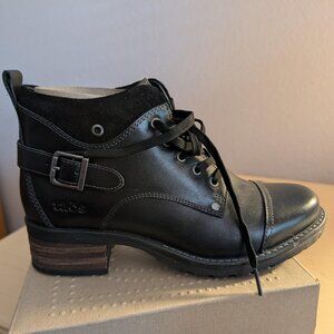Taos Mini Crave Boot in Black Ladies Medium EU39
